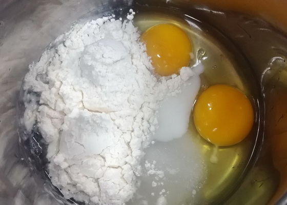 Emulsifier Gabungan CP817 Bahan Roti dengan Kecepatan Busa Cepat, Bau Netral, dan Umur Simpan 18 Bulan untuk Campuran Kue