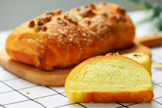 Emulsifier Komposisi Manik-manik Lilin Berkualitas Pangan untuk Kelembutan yang Lama di Bakery Pastry and Cake Premix CP817